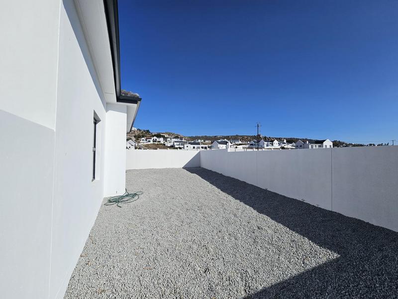 3 Bedroom Property for Sale in Sandy Point Western Cape